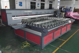 중국 디지털 방식으로 UV 평상형 트레일러 인쇄 기계, 큰 체재 인쇄기 고해상 협력 업체