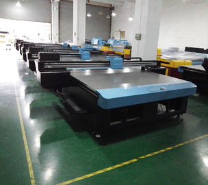중국 CMYK + W 평상형 트레일러 UV 직접적인 인쇄 잉크 제트 인쇄 장비 최대 100MM 인쇄 고도 협력 업체